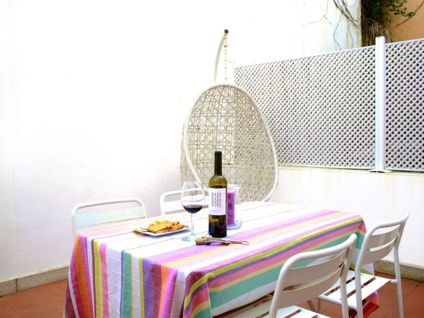 Joivy Modern 1-Bed Apt With Terrace, Moments From Sao Bento Palace リスボン エクステリア 写真